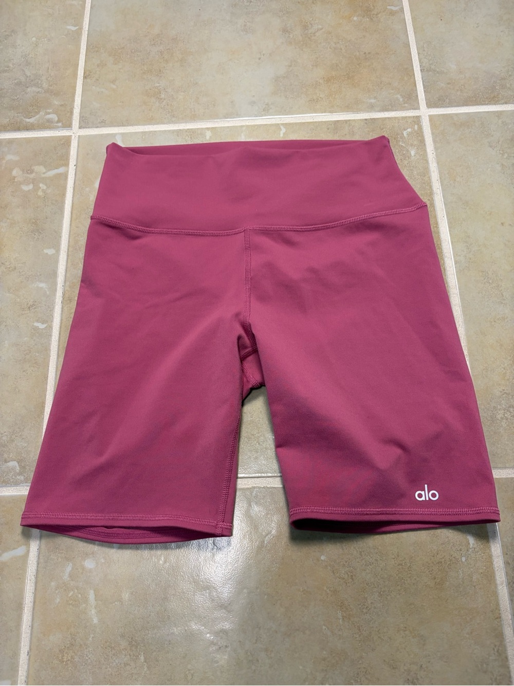 ALO Yoga High-Rise Bike Shorts Pink Large